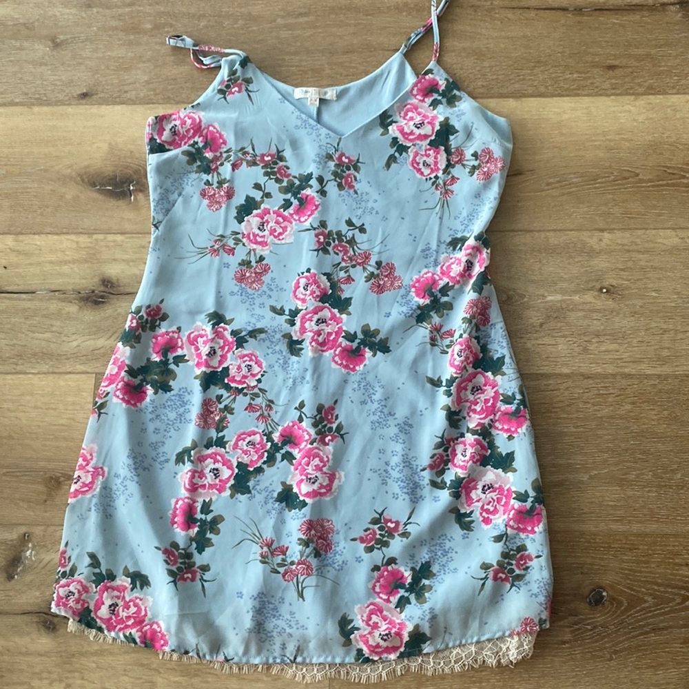 Women’s dress